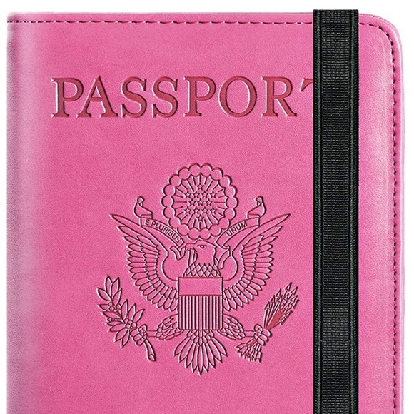 PINK WOMAN’S RFID Passport holder *NWT* - Picture 4 of 7